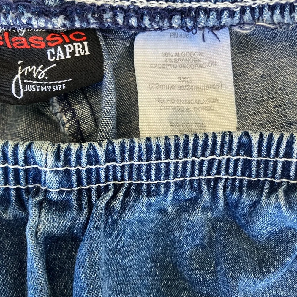 Just My Size Denim Classic Capri with Elastic Waist size 22w - Picture 2 of 6